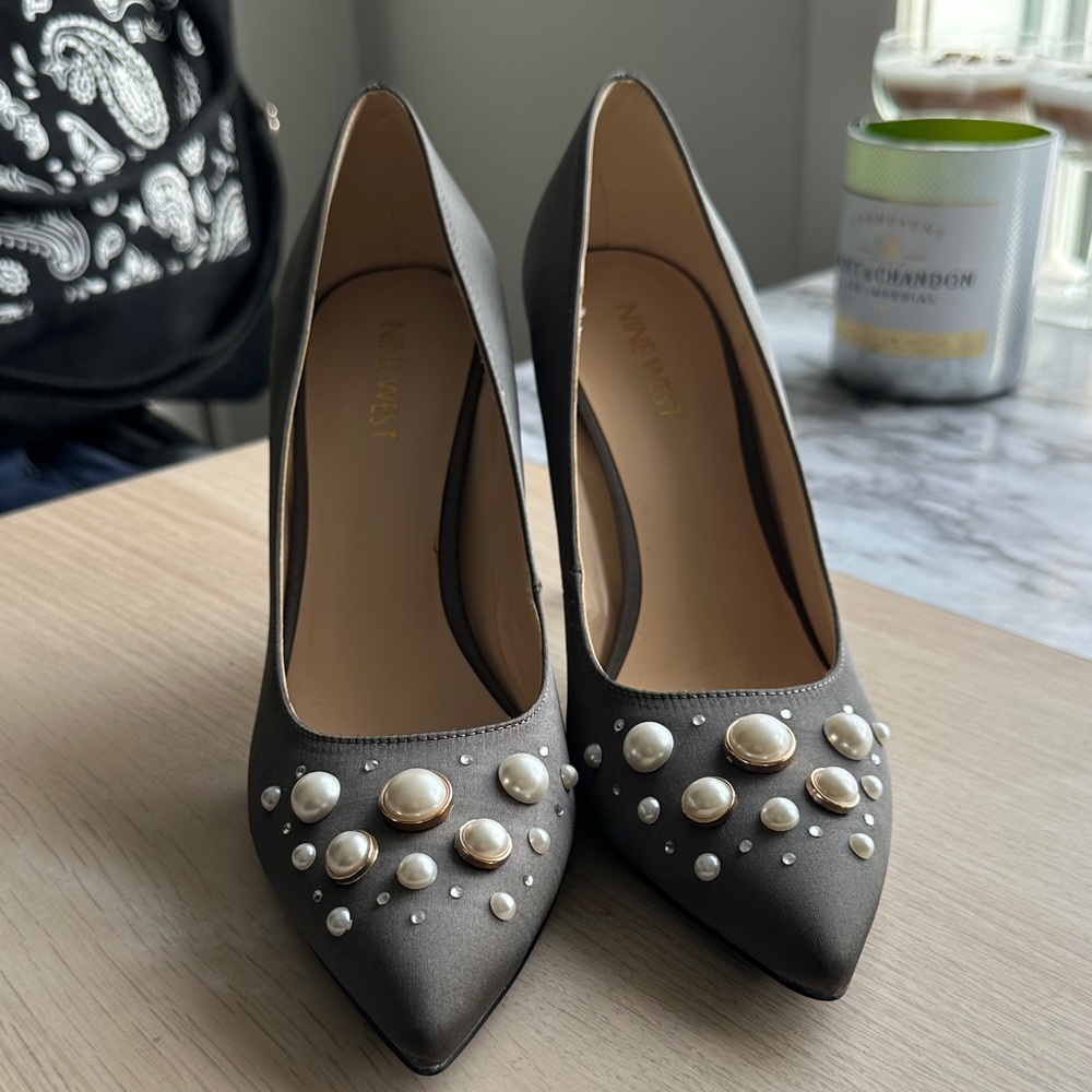 Nine West Pearl Embellished Gray Heels